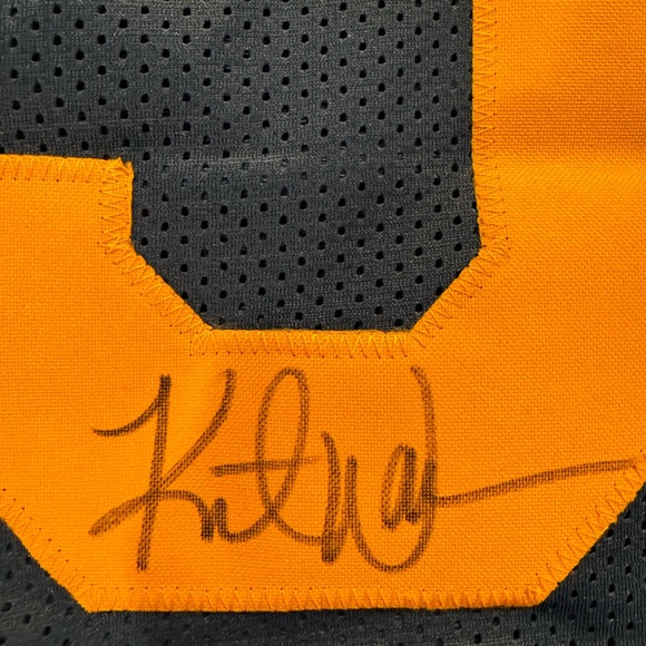 Signed Kurt Warner Rams #13 jersey - Picture 2 of 4